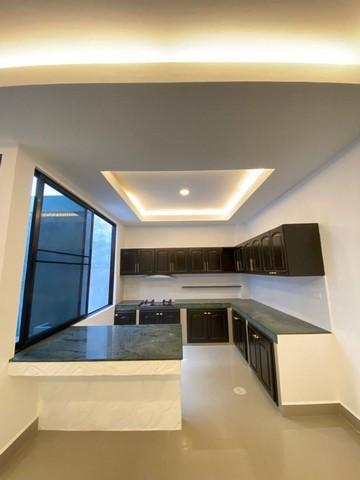 ให้เช่าทาวน์โฮม 3 ชั้น 41 ตรว. ย่านอ่อนนุช สุขุมวิท 77 ใกล้ BTS อ่อนนุช เหมาะพักอาศัย หรือทำ Airbnb