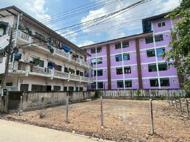 ขายที่ดินถมแล้ว 60 ตร.วารร.วัดคูบางหลวง 2.5 กม.ตลาดลาดหลุมแก้ว 2.8 กม..240 ตร.ม.ล้อมรั้วเรียบร้อย ถ.ปทุมธานี-บางเลน MRT รังสิต 12.0 กม.