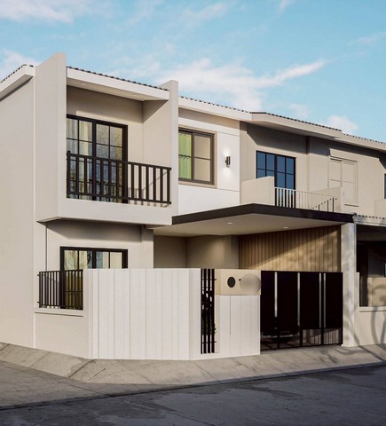 หมู่บ้านภูเก็ตอินเตอร์วิลล่า ทาวน์โฮมรีโนเวทใหม่หลังมุม 23.7วา 3ห้องนอน 2ห้องน้ำ ใกล้โบ๊ทลากูน