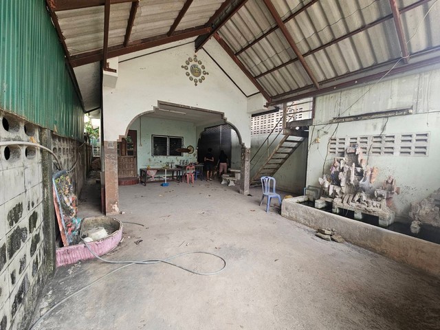 ขายที่ดินพร้อมสิ่งปลูกสร้าง หลังหมู่บ้านอ่างทองธานี อ.กระทุ่มแบน จ.สมุทรสาคร