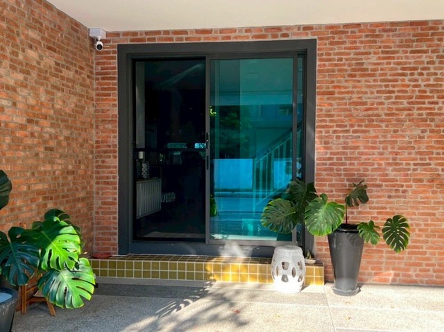 หมู่บ้าน บุราสิริพัฒนาการ บ้านสวยพร้อมอยู่ พื้นที่ใช้สอย 299 ตร.ม.