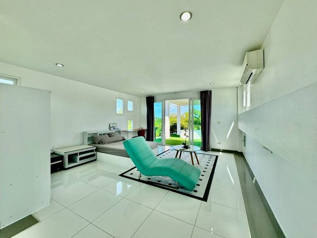 ขายบ้านหรู พูลวิลล่าพัทยา จอมเทียน ใกล้ซิลเวอร์เลค TP-H1311