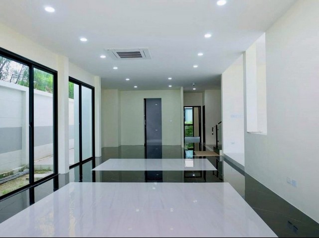 ขายบ้านเดี่ยว บนทำเลชลบุรี ใกล้เซ็นทรัล มบ.คาซาลูน่า เมสโต TP-H1308