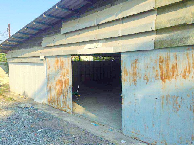 MRT สุวินทวงศ์ แม็คโคร หนองจอก 4กม.เลียบวารี 55-63 ให้เช่าโกดัง  พื้นที่ 1 ไร่ 1,500 ตร.ม.รร.นานาชาติเกาหลีกรุงเทพ 1.9 กม.