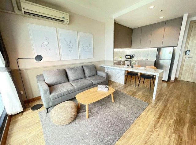 ให้เช่า ลัดดาพลัส คอนโดมิเนียม ห้องใหญ่ วิวทะเล ในศรีราชา TP-C1303