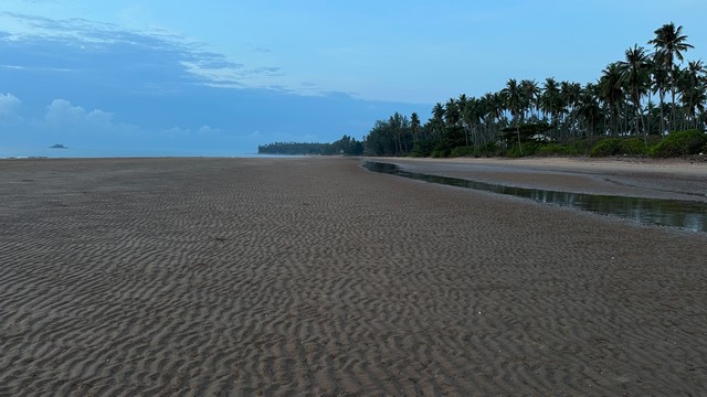 ที่วิวสวยมีไว้ไม่ผิดหวัง ขายที่ดิน 4 ไร่ๆละ 2.8-3.5ล้านบาท ค่าใช้จ่ายในการโอน 50/50