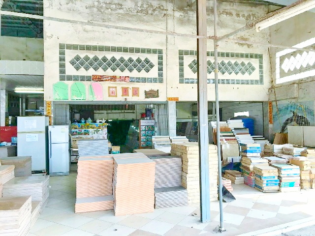 โรงพยาบาลราชธานี หนองแค วัดไทยงาม 4.5 กม.ให้เช่าร้านค้า และโกดังสินค้า 2 ชั้น ทำเลดี ติดถนนใหญ่ 2นอน 2น้ำ ตลาดหินกอง 2.8 กม.1,200 ตร.ม.