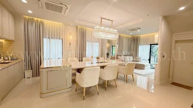 บ้านเดี่ยว สไตล์ Modern เศรษฐสิริ กรุงเทพ - ปทุมธานี วิวสนามกอล์ฟ Panorama