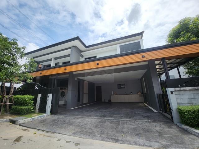 ให้เช่าบ้าน Pool Villa 2 ชั้น 375 ตรม. เดอะซิตี้บางนา กม.7 มีสระว่ายน้ำส่วนตัว ใกล้เมกะบางนา