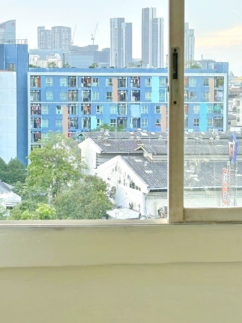 BTS อุดมสุข 3 กม.ขายคอนโดสุขุมวิท 101 ชั้น 8 คอนโด เบญจมาศ 36 ตร.ม.1 นอน 1 น้ำ  มีลิฟท์ มีที่จอดรถสะดวก พาราไดซ์พาร์ค 1.3 กม