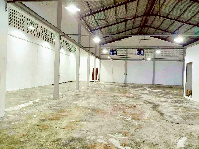 เซ็นทรัล พระราม 2 2.2 กม.ให้เช่าโกดัง 2 โรง 1605 ตร.ม. เอกชัย77-85  พร้อมออฟฟิศ บางบอน 405 ตร.วา..เทคโนโลยีพระจอมเกล้าธนบุรี 4.6 กม.