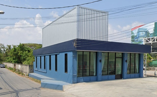 MRTสัมมากร 1.5กม.คลีนิค ร้านอาหาร ให้เช่าอาคารพาณิชย์ 80ตร.วา.260ตร.ม.ทำเลดี ติดถนนใหญ่ .6 นอน 6 น้ำ  บางกะปิ 2.1 กม.