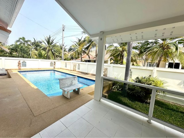 ขายบ้านพูลวิลล่า  พร้อมห้องซาวน่า อ.ชะอำ จ.เพชรบุรี