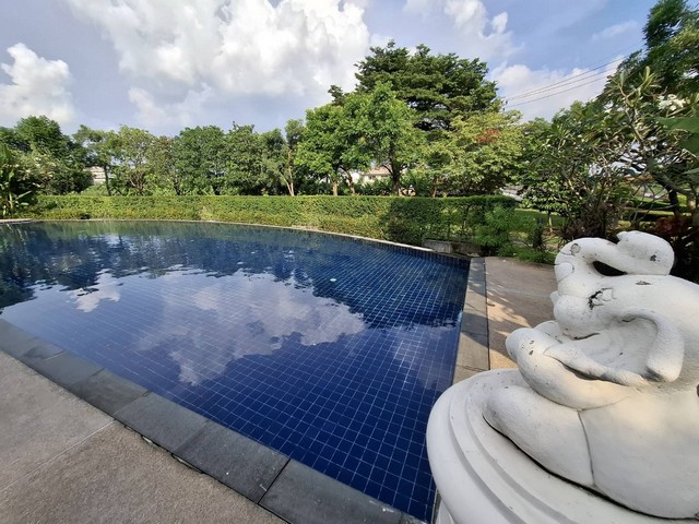 ให้เช่า บ้านเดี่ยว2ชั้น 64ตรว. ถนนร่มเกล้า เขตมีนบุรี ติดถนนใหญ่ ใกล้มหาวิทยาลัยเกษมบัญฑิต