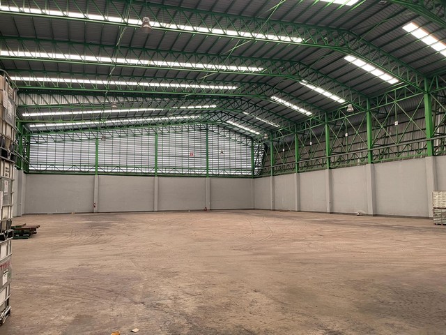 ให้เช่าโกดัง 2,400 ตรม. ถ.พระราม2 ต.บางน้ำจืด จ.สมุทรสาคร