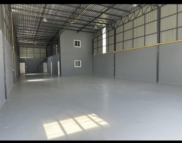 ให้เช่าโกดัง 400 ตรม. พร้อมบ้านพักคนงาน 4 ห้องนอน ลำลูกกา ปทุมธานี