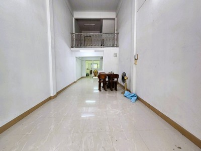 ขาย อาคารพาณิชย์ ตึกแถว 4ชั้นครึ่ง 21 ตร.ว. รีโนเวทภายในแล้วทั้งตึก สภาพดีมาก! ติดถนน พุทธมณฑลสาย 3 จอดรถได้ เหมาะทำกิจการ