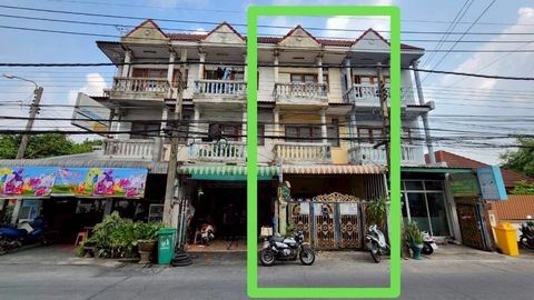 ขายอาคารพาณิชย์ 3 ชั้น 1 คูหา ซอยรามอินทรา 19  ราคา2.5ลบ.