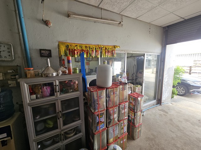 ขายโรงงานมินิแฟตอรี่ 80 ตรว.ราคา 4.2 ล้านบาท อยู่ในซอยวัดใหญ่ ถ.สุขสวัสดิ์ อ.พระสมุทรเจดีย์