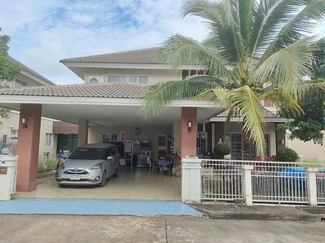 บ้านหลังใหญ่ 2 ชั้น ใกล้ตลาดฉ่ำฉา สันกลาง สันกำแพง  