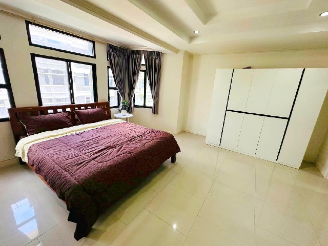 ARLมักกะสัน 570กม. ให้เช่าทาวน์เฺฮาส์หรู 4 ชั้น MRTเพชรบุรี 550ม. สุขุมวิท  534 ตร.ม.34ตร.วา.ใจกลาง.4 นอน เทอร์มินัล 21 1.2 กม.