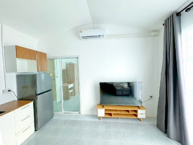 BTSทองหล่อ 1.1 กม. สุขุมวิท38 คลองเตย เอกมัย  อาคารอพาร์ทเม้นท์ ยกชั้น  ให้เช่า คอนโดรูฟท็อป 45 ตร.ม.12 ตร.วา. พร้อมเฟอร์ เครื่องใช้ไฟฟ้า