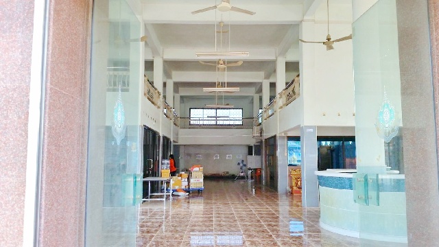 สนามกอล์ขนาดใหญ่ ฟสระบุรีคันทรีคลับ 5.9 กม. ให้เช่า-ขายอาคารพาณิชย์ 3 ชั้น ทำเลเด่น 90 ตร.วา.1,990 ตร.ม.โครงสร้างแข็งแรง