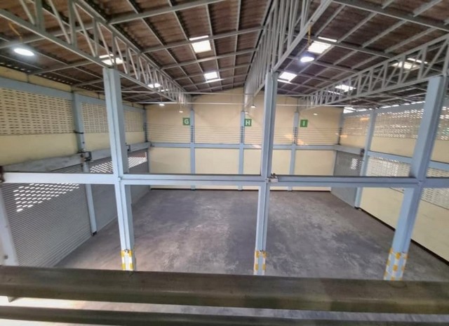 ให้เช่าโกดัง แถม ออฟฟิศ ติดถนนใหญ่ ใกล้เซ็นเฟส เชียงใหม่ ทำเลทองสุดคุ้ม