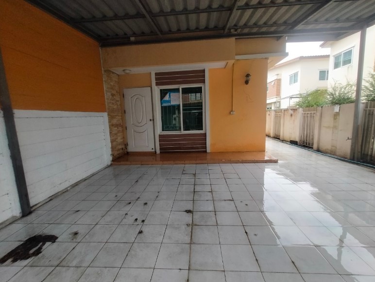 ขายทาวน์เฮ้าส์มือสอง อำเภอลาดหลุมแก้ว จังหวัดปทุมธานี โครงการ พาร์ควิลเลจ 44