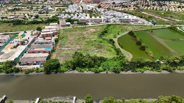 ขายที่ดินติดคลองมหาชัย ถนนเจษฎาวิถี โคกขาม เมืองสมุทรสาคร12-2-48ไร่ Tel: 081 303 6969