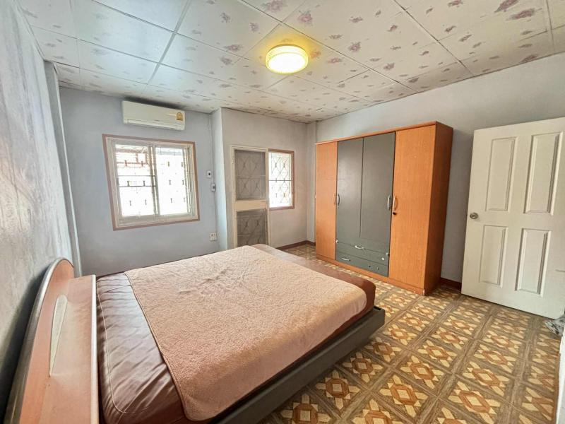 ขายบ้านทาวน์เฮาส์2ชั้น หมู่บ้านกฤษณา2 อำเภอสามโคก จังหวัดปทุมธานี