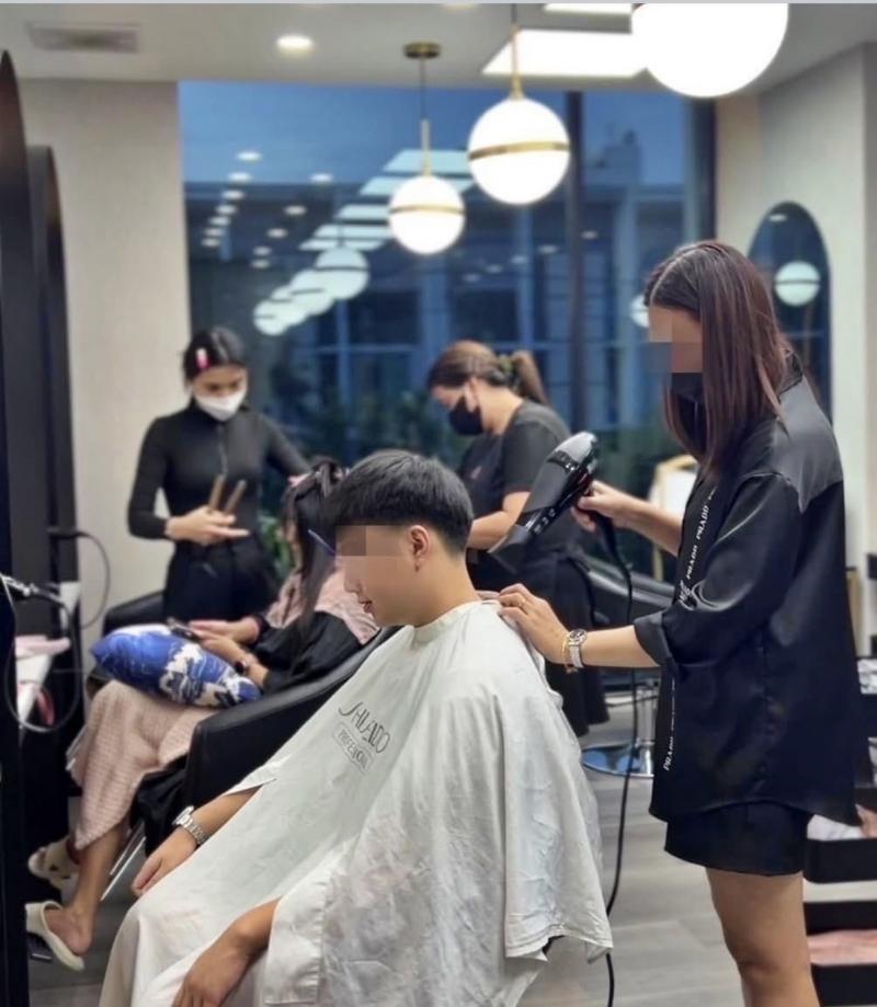 เซ้งด่วนร้านเสริมสวย สวยหรู 2ร้านในที่เดียว บางนา โครงการ Cascade ราคาถูก