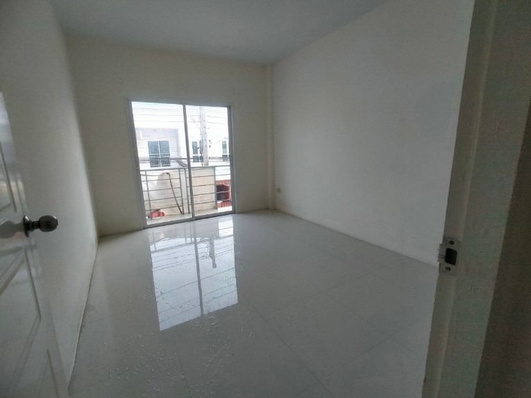 ขายทาวน์เฮ้าส์มือสอง อำเภอลาดหลุมแก้ว จังหวัดปทุมธานี โครงการ เดอะเนเจอร์ พาร์ค