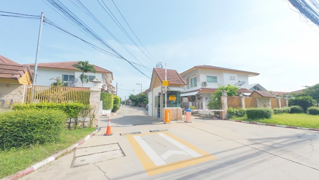 บ้านเดี่ยวหลังใหญ่ รุ่งอรุณวิลล์ เหมาะกับครอบครัวขนาดใหญ่ เงียบ สงบ ส่วนตัว