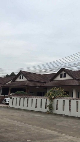 ขายบ้านเดี่ยวชั้นเดียว หมู่บ้านวีวิล วิลล่า บางเสร่ อำเภอสัตหีบ จังหวัดชลบุรี เนื้อที่ 113 ตารางวา