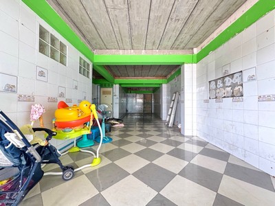 ขายด่วน! อาคารพาณิชย์ 3.5 ชั้น ในตลาดรามอินทรา กม.2 (ซอยลาดปลาเค้า) พื้นที่ 15 ตร.วา ทำเลทองสำหรับทำการค้าขาย ใกล้ถนนใหญ่รามอินทรา