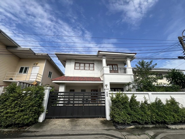 ขายบ้านเดี่ยว 2 ชั้น 50 ตรว. หมู่บ้านเนียมกล่ำสามัคคี รามอินทรา 14 ประเสริฐมนูกิจ29 แยก 8 ใกล้เลียบด่วน เกษตรนวมินทร์ 