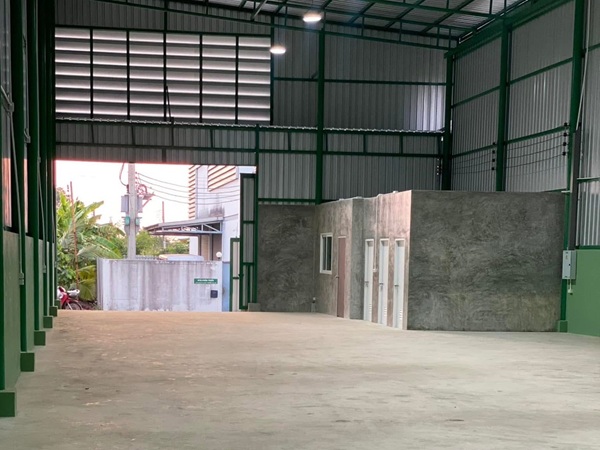 ให้เช่าอาคารโรงงาน/โกดัง พื้นที่ใช้สอย 525 ตร.ม ออฟฟิศ ไฟฟ้า 3เฟส  ย่านพระราม 2 ซอยบางกระดี่  ถนนพระราม 2 ราคาเช่า 45,000 บ/ด