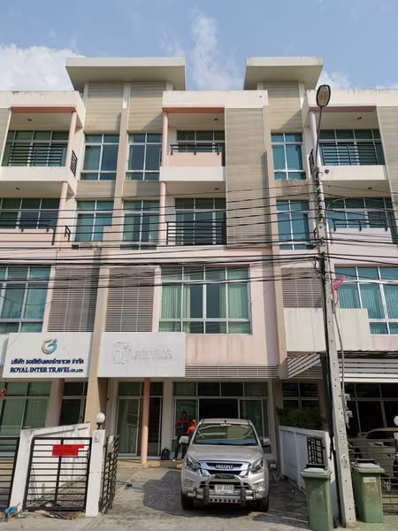 ขาย/ให้เช่า โฮมออฟฟิศ โครงการ เวิร์คเพลส รัชดา-รามอินทรา (SC Asset) ติดถนนตัดใหม่ รัชดา-รามอินทรา 4 ชั้น 30 ตรว. จอดรถ 2 คัน