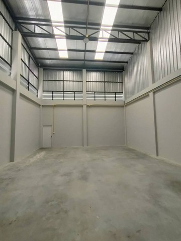 ให้เช่าออฟฟิศหลังมุมมีโกดัง450ตร.มสร้างใหม่ย่านบางใหญ่นนทบุรีซอยกัตนาบางม่วงไฟฟ้า3เฟส30แอมป์