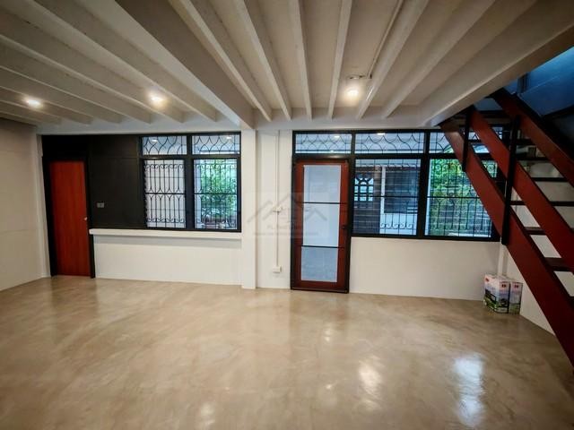 ให้เช่าบ้านเดี่ยว 2 ชั้น ซอยลาดพร้าว 74 รีโนเวทใหม่  ใกล้รถไฟฟ้าสายสีเหลืองลาดพร้าว 71