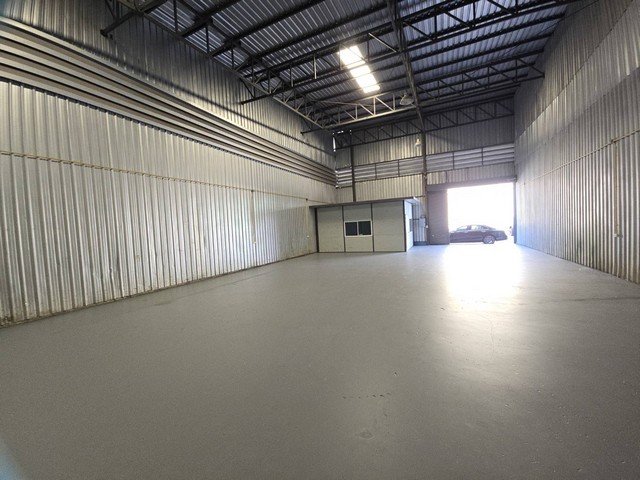 ให้เช่าโกดัง ขนาด 420 ตารางเมตร  ถนนเทพารักษ์ กม.11 ติดปั๊มบางจาก ตรงข้ามตลาดสดบางพลี ใกล้โรงพยาบาลบางนา 5