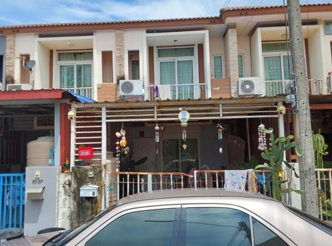 ขายทาวน์เฮ้าส์มือสอง อำเภอลาดหลุมแก้ว จังหวัดปทุมธานี โครงการ พาร์ค วิลเลจ 4 สารสาสน์-ราชพฤกษ์