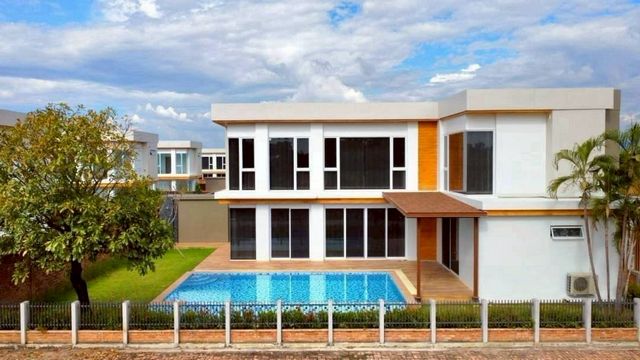 ให้เช่าพูลวิลล่า 65,000 บาท/เดือน 4 นอน 5 น้ำ บ้านเดี่ยวพูลวิลล่า #ใกล้บ่อสร้าง #สันกำแพง เชียงใหม่ บรรยากาศส่วนตัว เงียบสงบ พร้อมเข้าอยู่