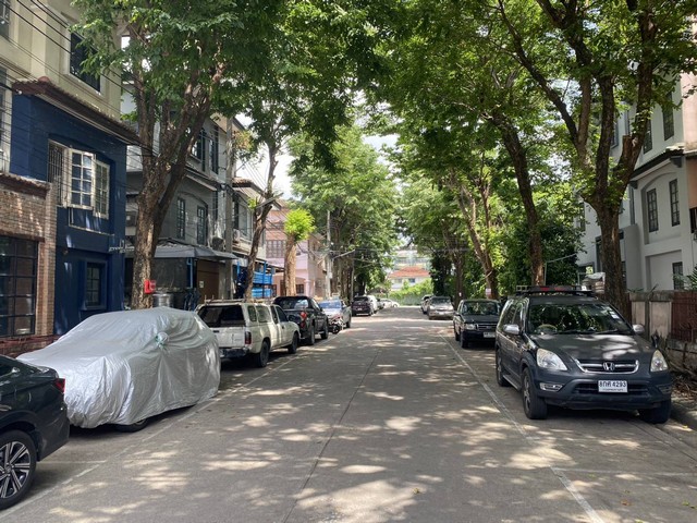 ขายทาวน์โฮม 3 ชั้น เล่นระดับ หมู่บ้านสรานนนท์ ลาดพร้าว101 แยก50