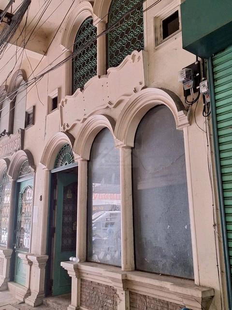 ให้เช่าตึกแถว 2 ชั้น 100 ตรม. ตึกสไตล์โรมัน ย่านพระนคร เกาะรัตนโกสินทร์ ใกล้ MRT สามยอด