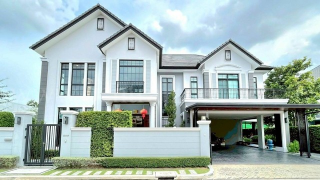 บ้านเดี่ยว Ultra Luxury เดอะ พาลาซโซ่ ปิ่นเกล้า - บรมฯ แปลงมุม 