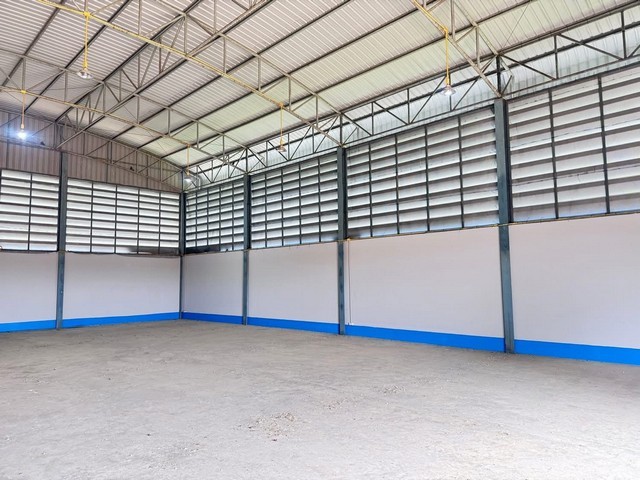 โกดังให้เช่า พร้อมออฟฟิศ  พื้นที่ใช้สอย 300 ตรม.ใกล้วัด ดอนใหญ่ คลอง 8 ลำลูกกา