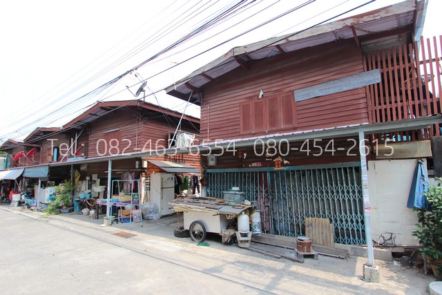 เช่า บ้าน ไม้ตึกแถว 2 ชั้น  1,200 บาท ห้องน้ำในตัว ประชาอุทิศ สุขสวัสดิ์
