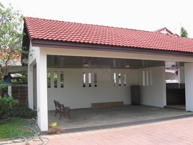 ให้เช่าบ้านเดี่ยว 2 ชั้น 286 ตรว. หมู่บ้านลดาวัลย์ ศรีนครินทร์ ใกล้โรงเรียนบางกอกพัฒนา